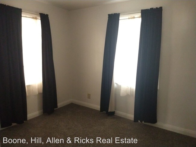 Building Photo - 2 br, 1 bath House - 904 Leggett Road