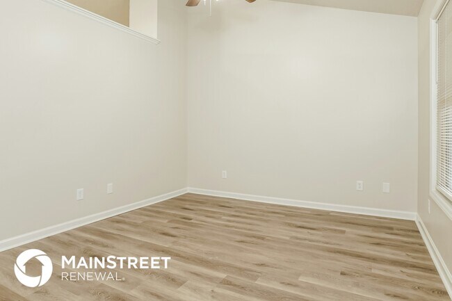 Foto del edificio - 4680 Murray Rd