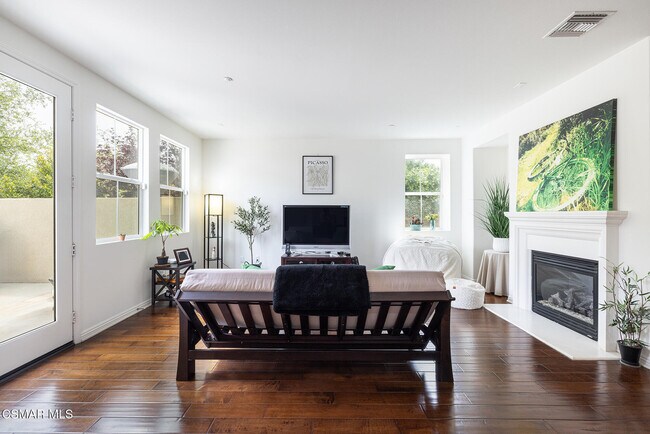 Foto del edificio - 1513 Silver Shadow Dr