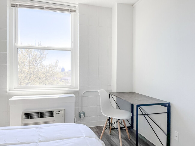 Foto del edificio - 2515 Burnet Ave