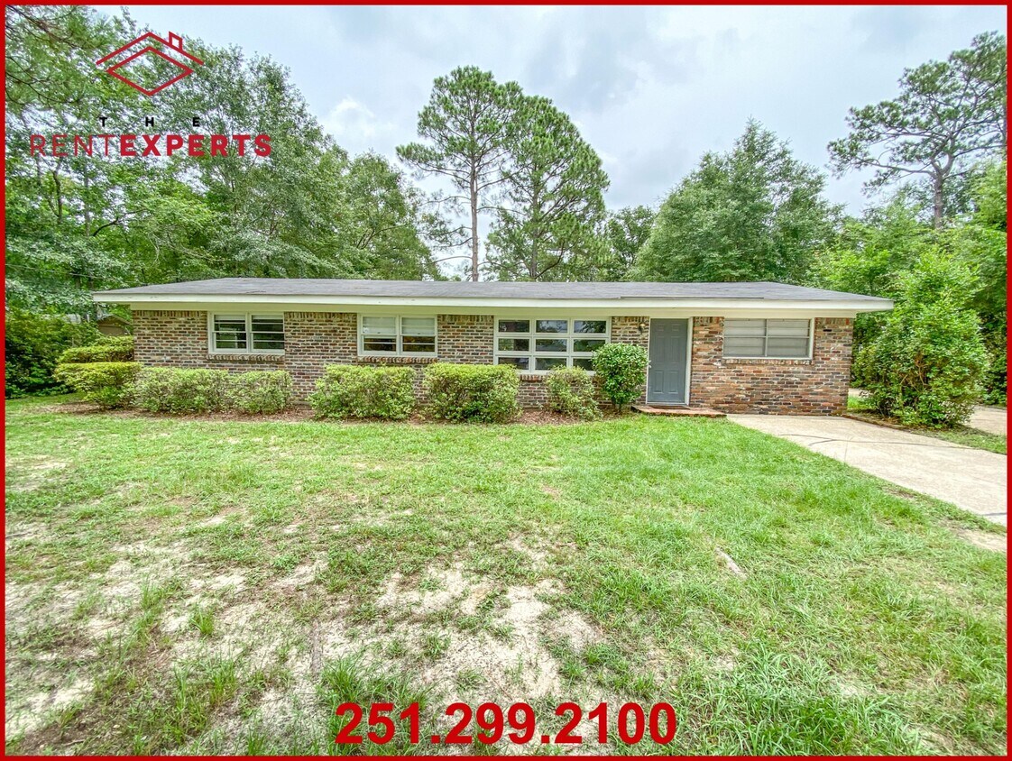 Primary Photo - 1400 Forestdale Dr