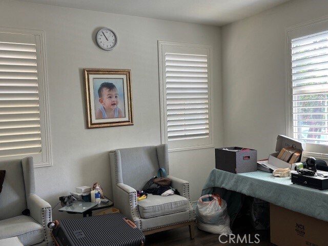 Foto del edificio - 14806 Apricot Ln