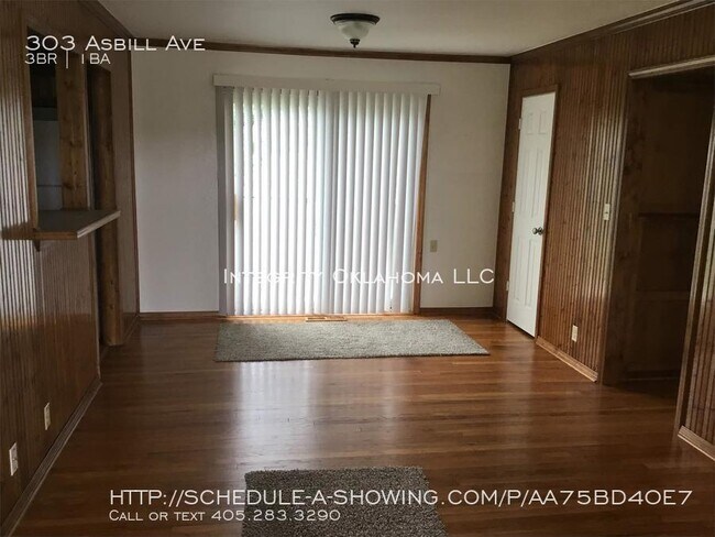 Building Photo - 303 Asbill Ave