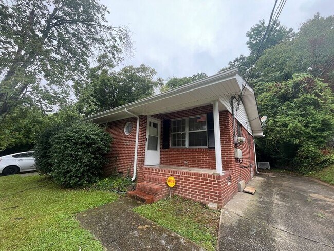 Foto del edificio - 307 Nye Dr