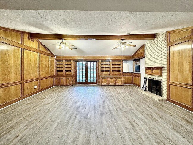 Foto del edificio - 4807 Country Club View