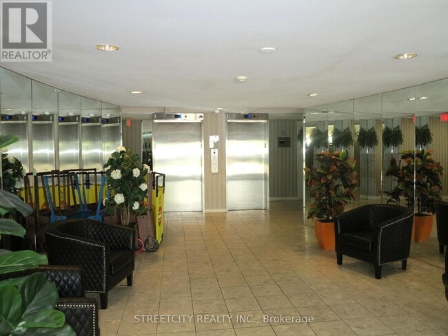 Building Photo - 570-1570 Proudfoot Ln