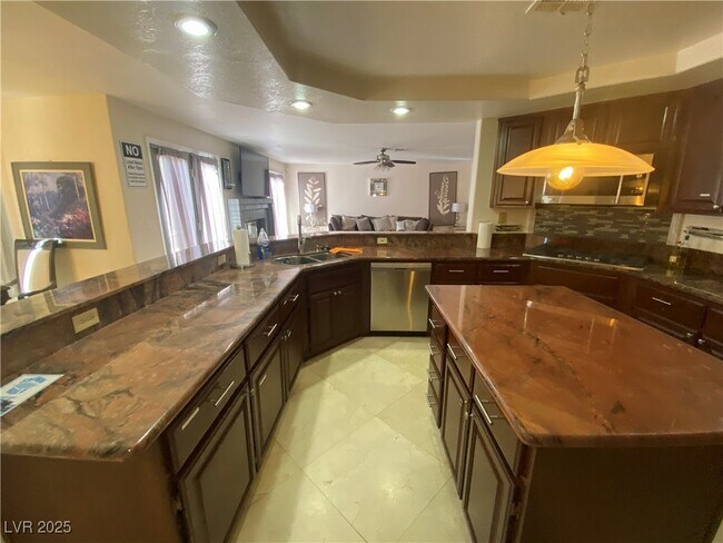 Foto del edificio - 3681 Calico Brook Ct