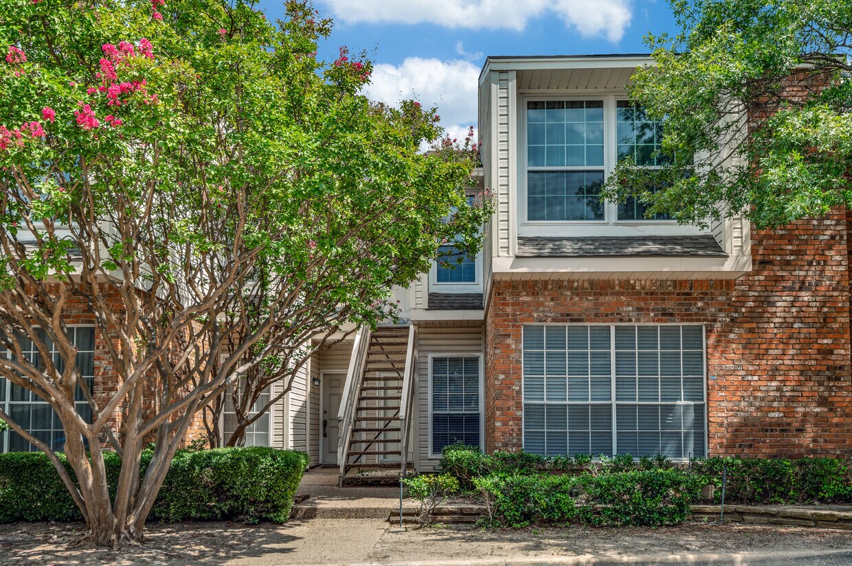 Foto principal - 6315 Campbell Rd