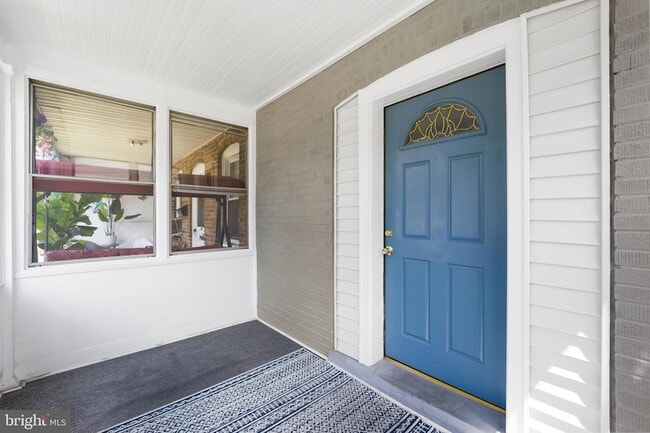 Photo - 1011 Clifton Ave Townhome