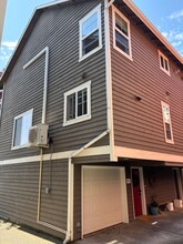 Building Photo - 2627 NW 56th St