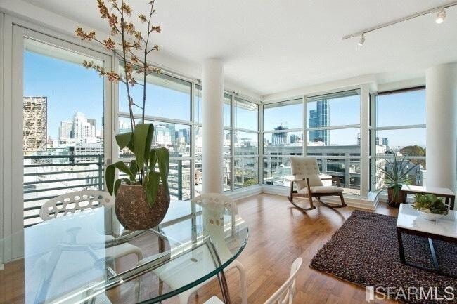 Foto del edificio - 555 4th St