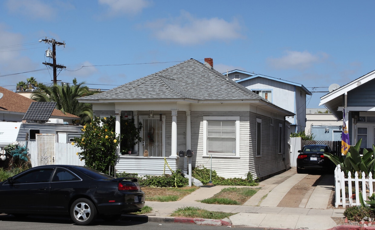 Primary Photo - 1066 Essex St