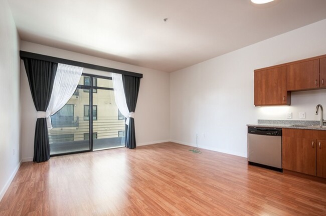 Foto del edificio - Gorgeous condo for rent