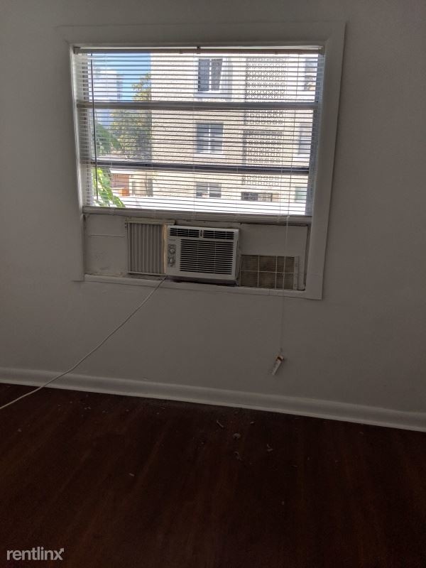 Foto del edificio - 744 Jefferson Ave