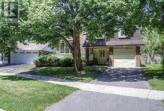 Building Photo - 40 Ravencliff Crescent