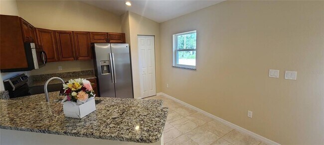 Building Photo - 3858 SW 133rd Loop