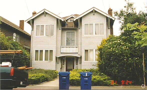 Foto del edificio - 1381 Versailles Ave