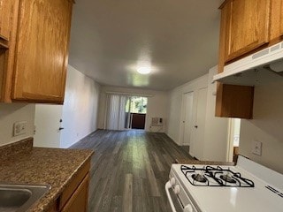 Building Photo - 4688 Huntington Dr S