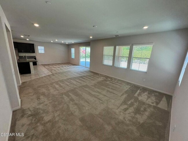 Building Photo - 446 Almond Ln