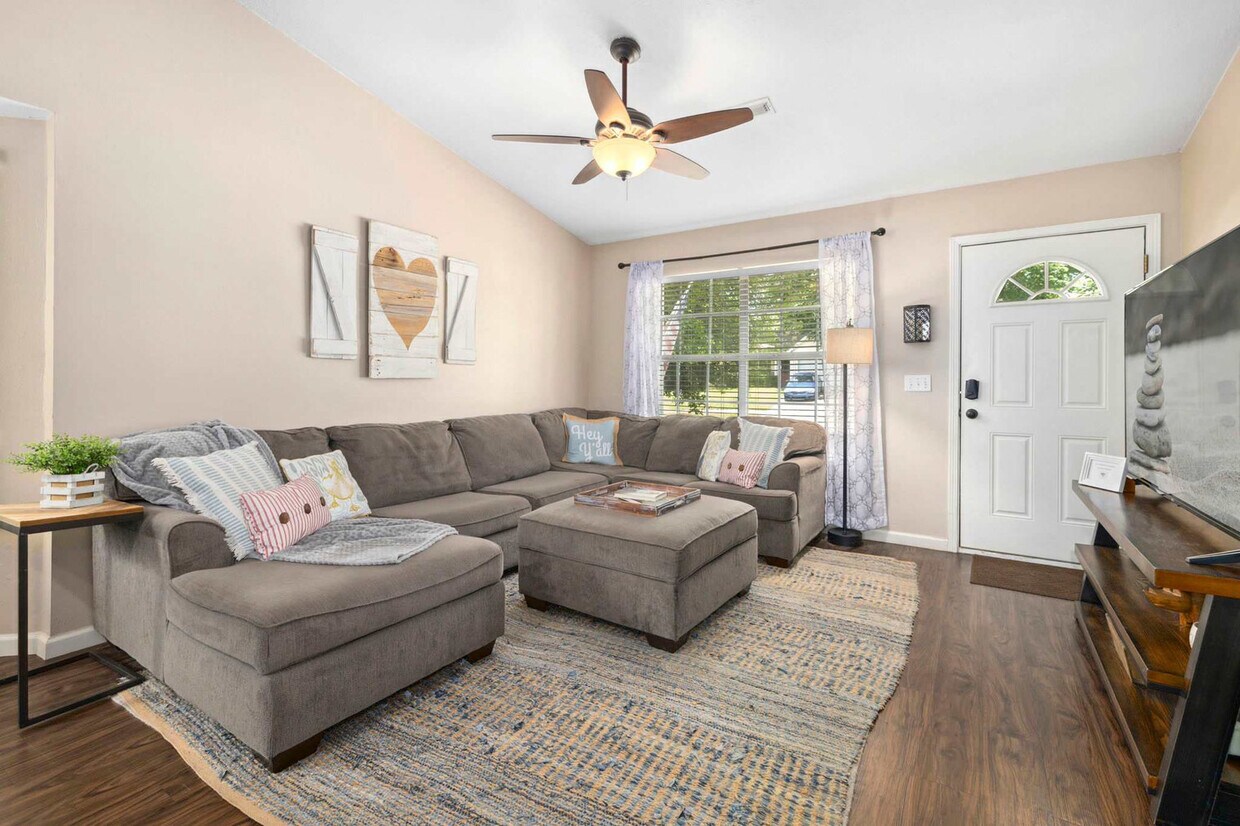Foto principal - 3191 W Oakfield St