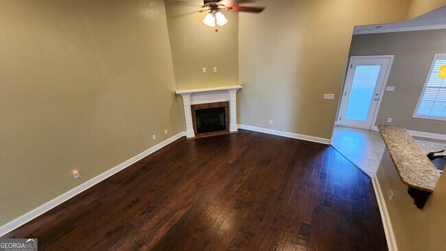 Foto del edificio - 611 Post Oak Way