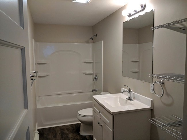 Building Photo - 24 Stanton St