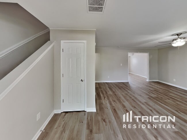 Building Photo - 1521 Clover Ridge Ct