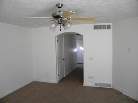 Foto del edificio - Great Town Home for Rent in Ogden