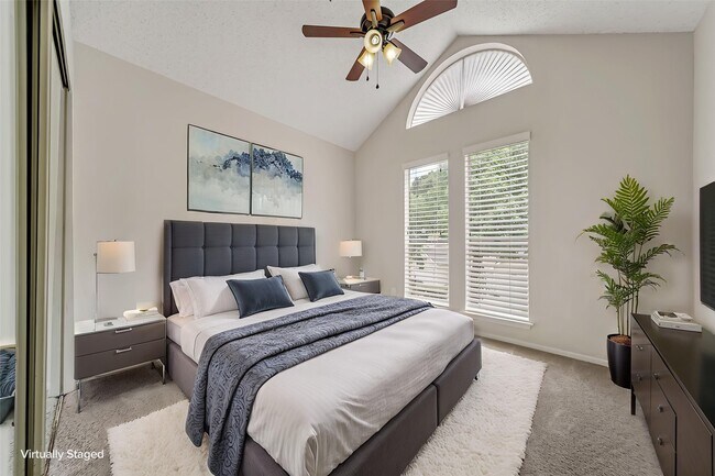 Foto del edificio - 3317 Golden Trails Dr