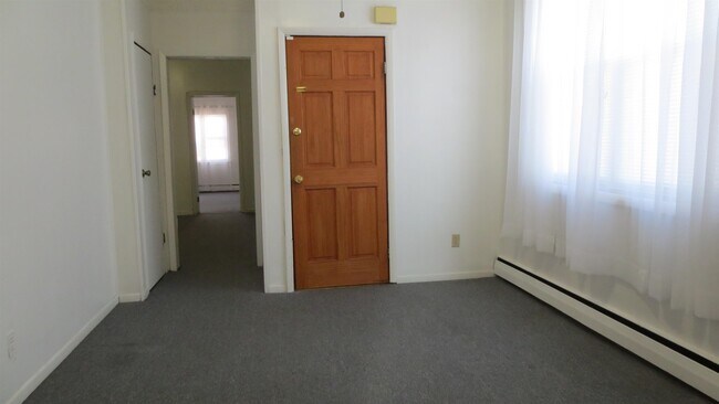 Foto del edificio - 66 W 21ST St