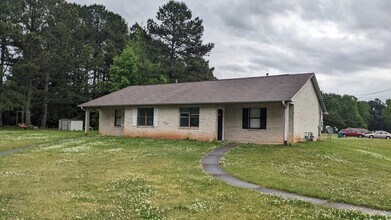 Building Photo - 102 Jay Ln