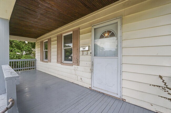Foto del edificio - Two Bedroom in North College Hill!