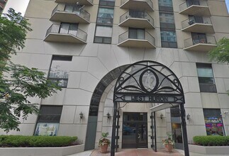 Building Photo - 70 W Huron St