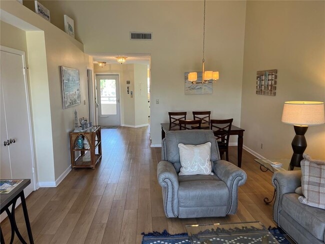 Building Photo - 6050 Bahia Del Mar Cir