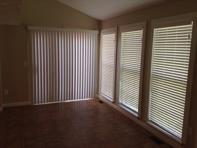 Building Photo - 182 Coyote Drive