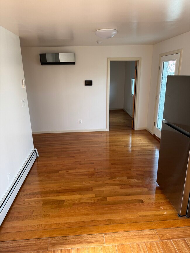 Foto del edificio - 4327 220th St
