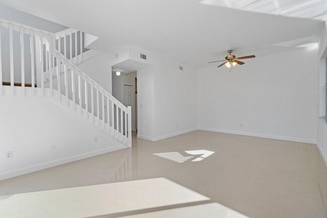 Building Photo - 6549 Diamond Springs Terrace