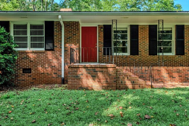 Foto del edificio - 1380 Ivywood Dr