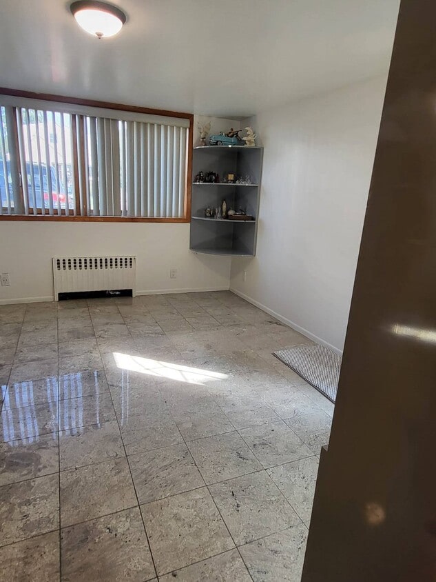 Building Photo - 873 Polk Ave