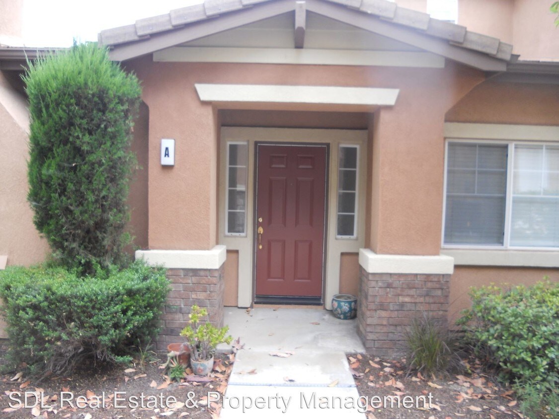 Primary Photo - 33423 Winston Way