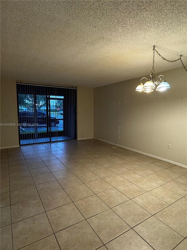 Foto del edificio - 8500 SW 133rd Avenue Rd