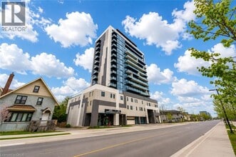Building Photo - 128 King St N
