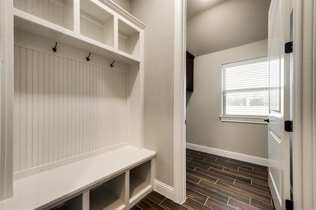Foto del edificio - 3200 Windcrest Dr