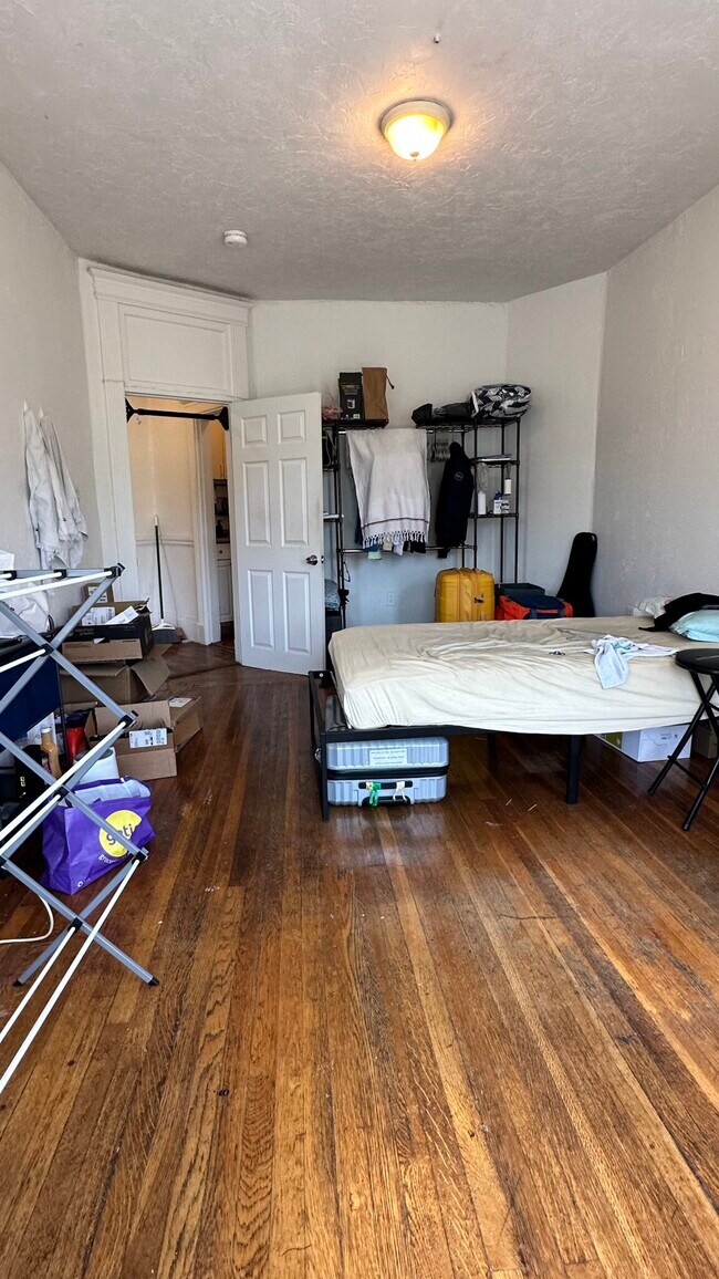 405 Huntington Ave Unit Apt 12 1split, Boston, MA 02115 Condo for