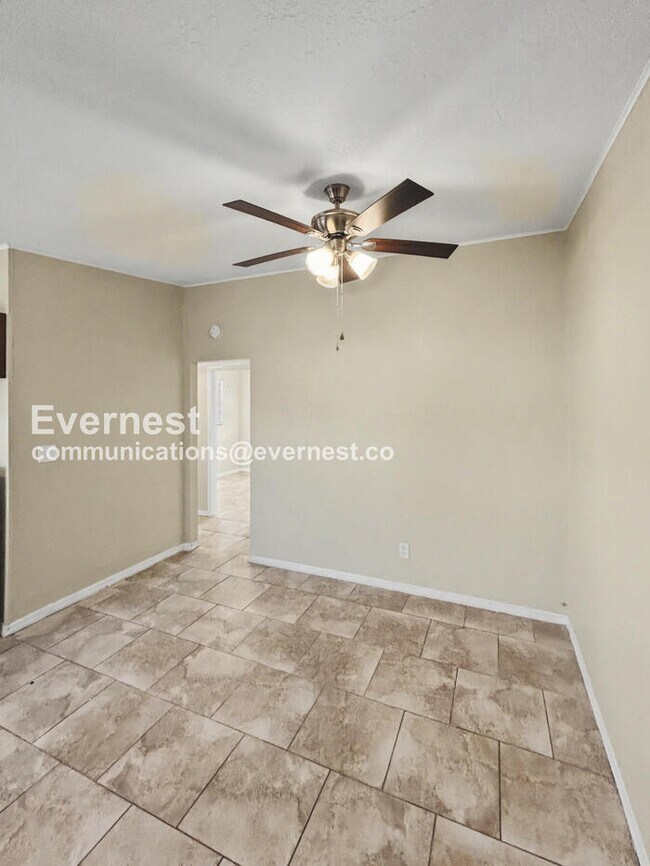 Foto del edificio - 2925 N 46th St