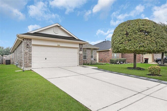 Building Photo - 7531 Oakwood Canyon Dr