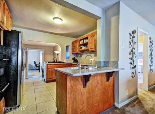 Foto del edificio - 3 br, 1 bath House - 15527 Lefloss Avenue