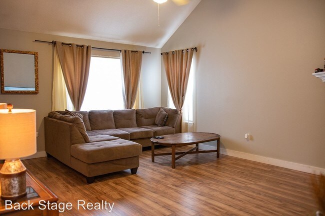 Building Photo - 4 br, 2 bath House - 352 Brookwood Blvd