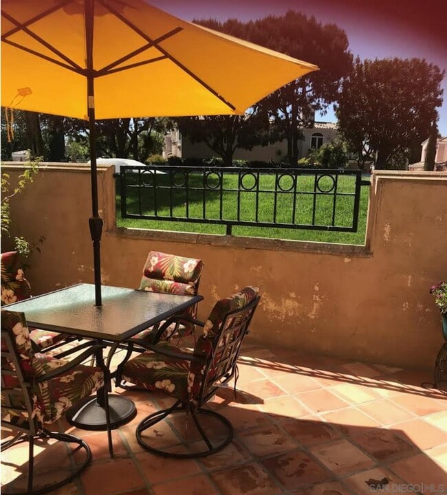 Building Photo - 7265 Calabria Ct