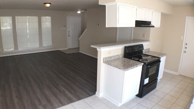 Foto del edificio - 1211 Bayou Glen Dr